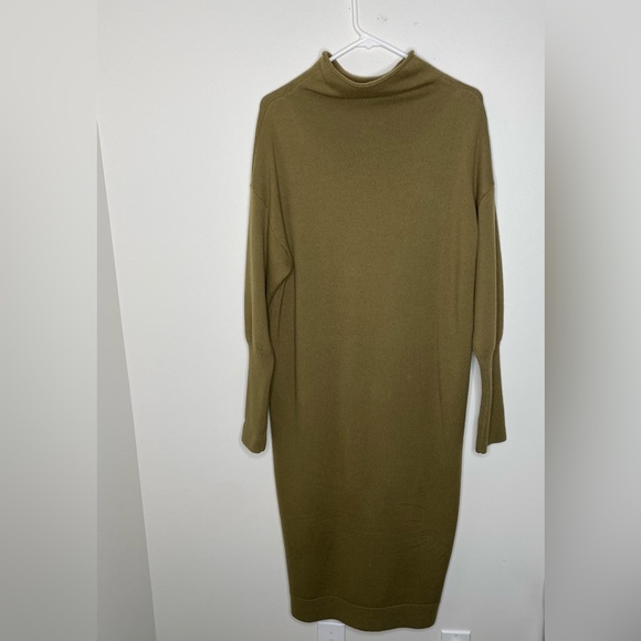 Aritzia Cyprie dress size M olive green - Picture 3 of 3